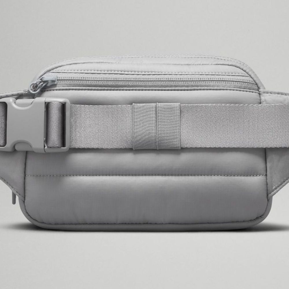 Lululemon Wunder Puff Everywhere Belt Bag 1L in Black SADDLE BAG FANNY PACK NWT - Picture 6 of 11